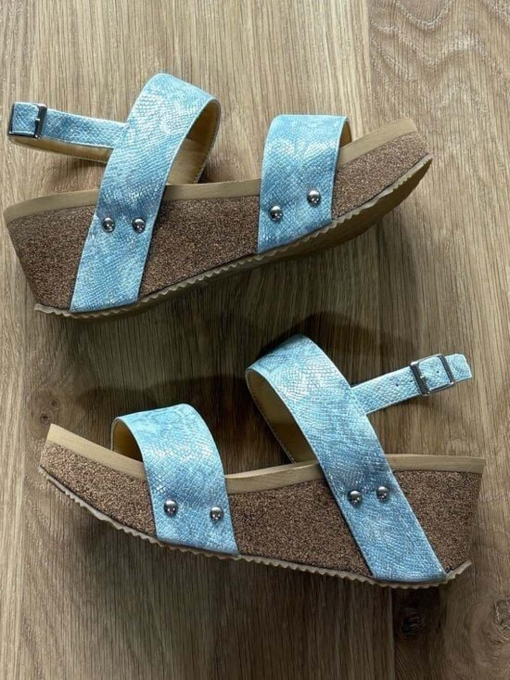 Volatile Blue Metallic Snake Print Platform Wedge Sandals Size 8